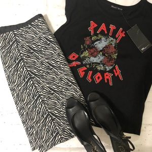 NWT H&M Women’s Zebra Animal Print Pencil Skirt Size 8